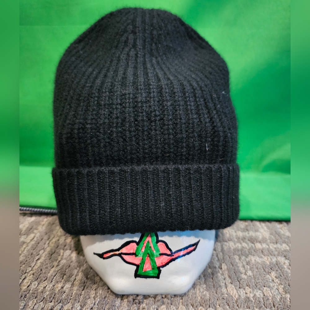 Club Monaco Kensington Cashmere Beanie